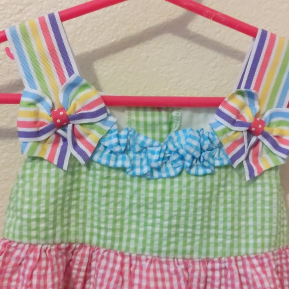 Adorable & colorful sun dress - Picture 2 of 4